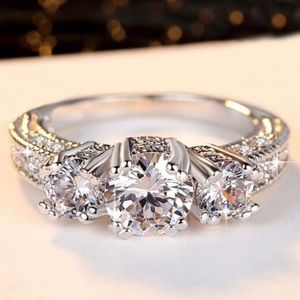 Womens Vintage White Gold Filled Cz Round Cut Ring